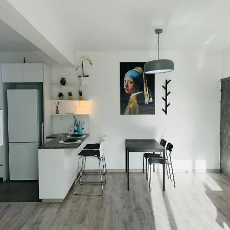 White 1-Bdr Apartment Agyos Tychonas Limassol Exterior photo